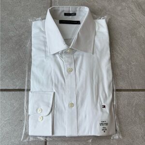 Tommy Hilfiger Classic White Button-Up Shirt